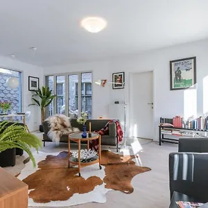 Huswell - '2katelijne' In Centre Of Appartement Antwerpen